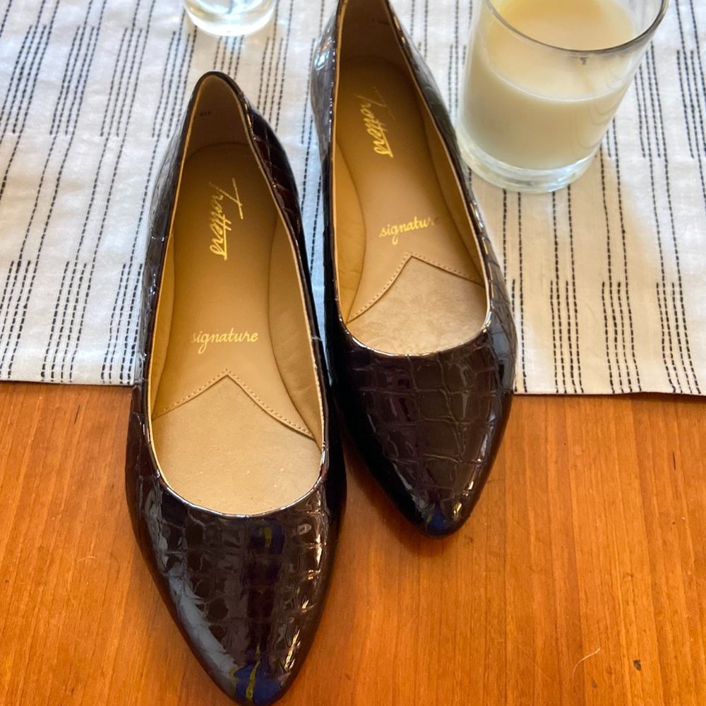 Burgundy Croc Pattern Flats